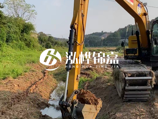 陜西松木樁廠家泓樺錦嘉-松木樁尾徑測量從哪個位置開始算？