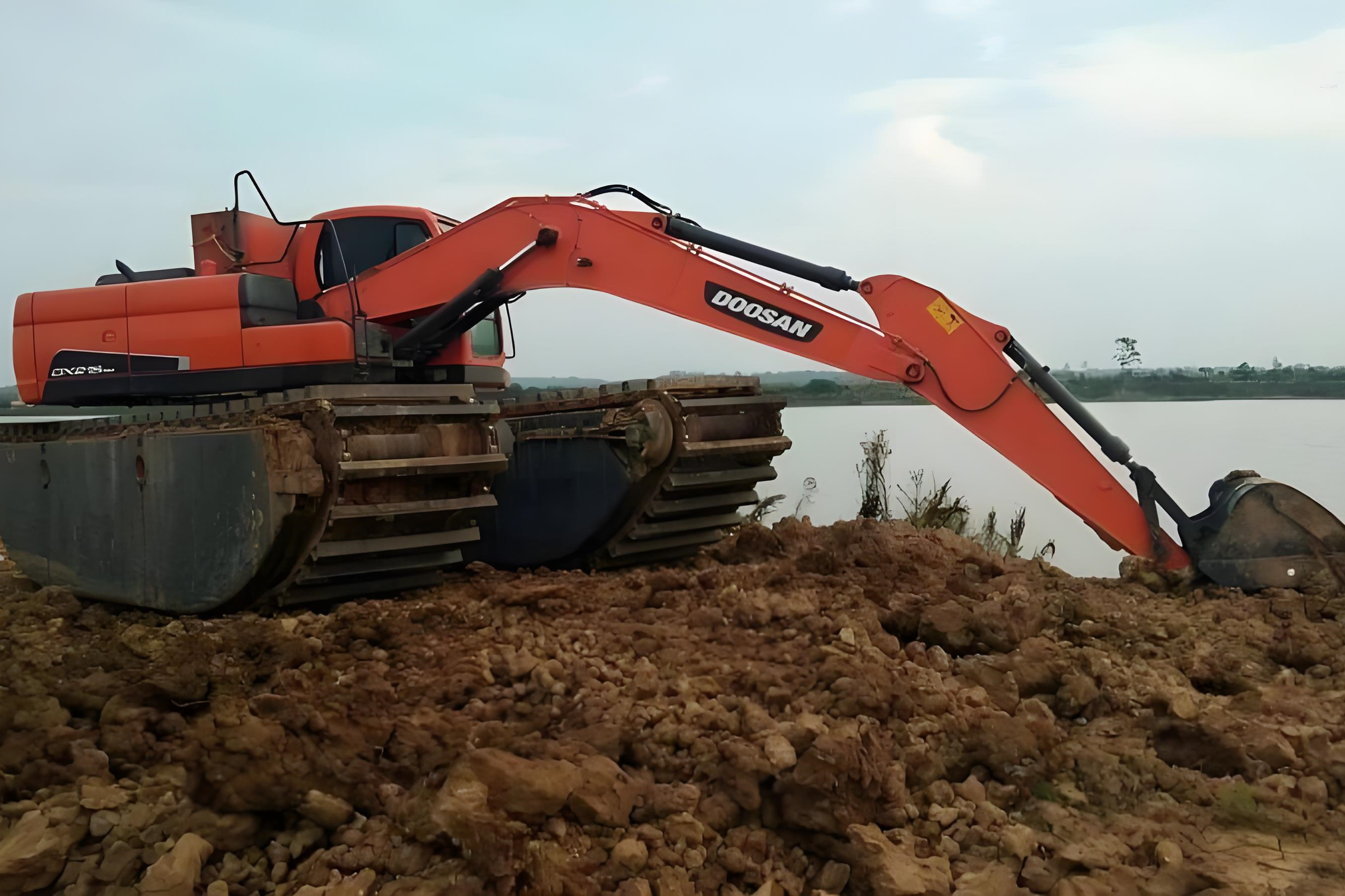 武漢水挖清淤團隊泓樺錦嘉-水庫清淤一立方米的價格是多少？?