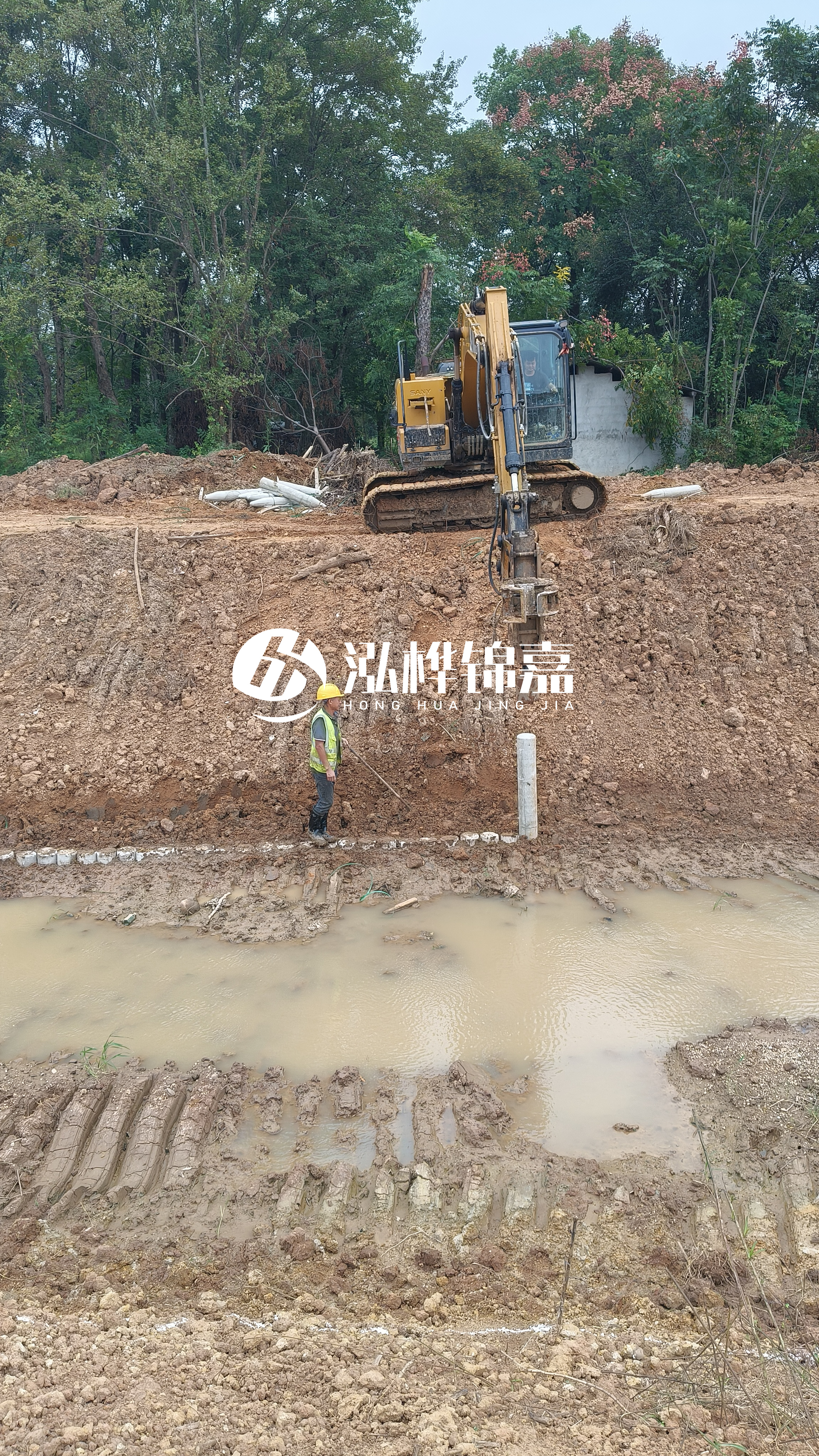 水泥仿木樁施工隊泓樺錦嘉 - 購買水泥仿木樁包安裝嗎？