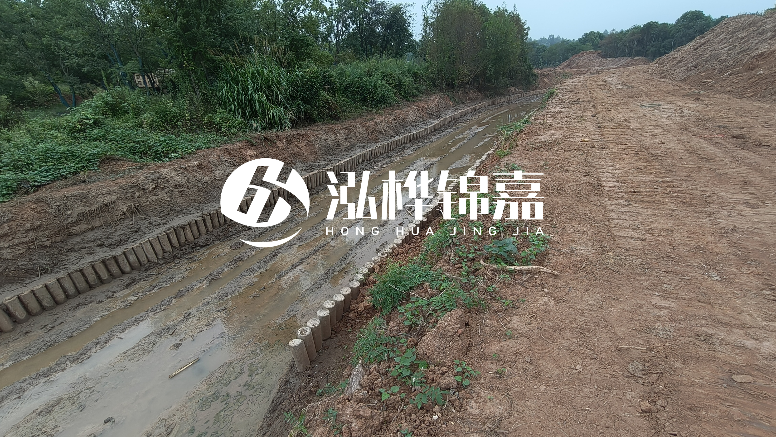 水泥仿木樁施工隊(duì)泓樺錦嘉 - 河道仿木樁的高度需要超出水位多少？