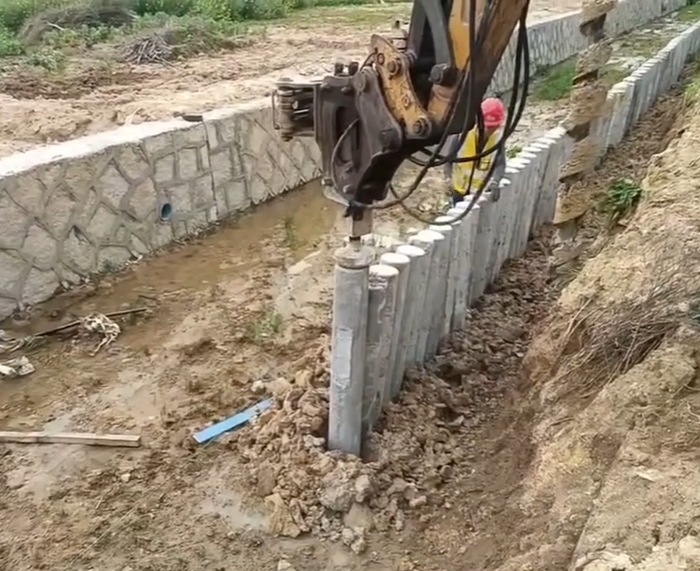 水泥仿木樁施工隊(duì)泓樺錦嘉 - 河道仿木樁的抗腐蝕性能怎么樣？